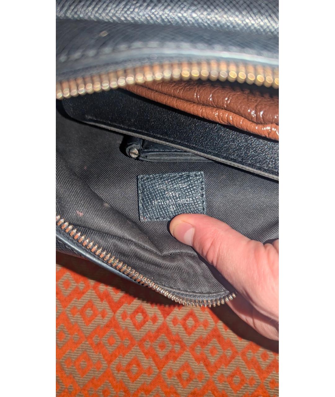 LOUIS VUITTON Черная кожаная поясная сумка, фото 4
