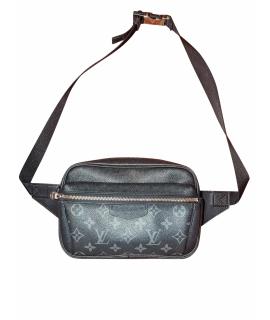 LOUIS VUITTON Поясная сумка