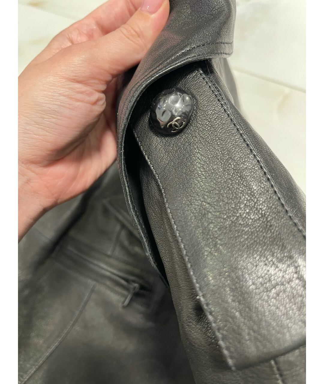 CHANEL PRE-OWNED Черный кожаный жилет, фото 6