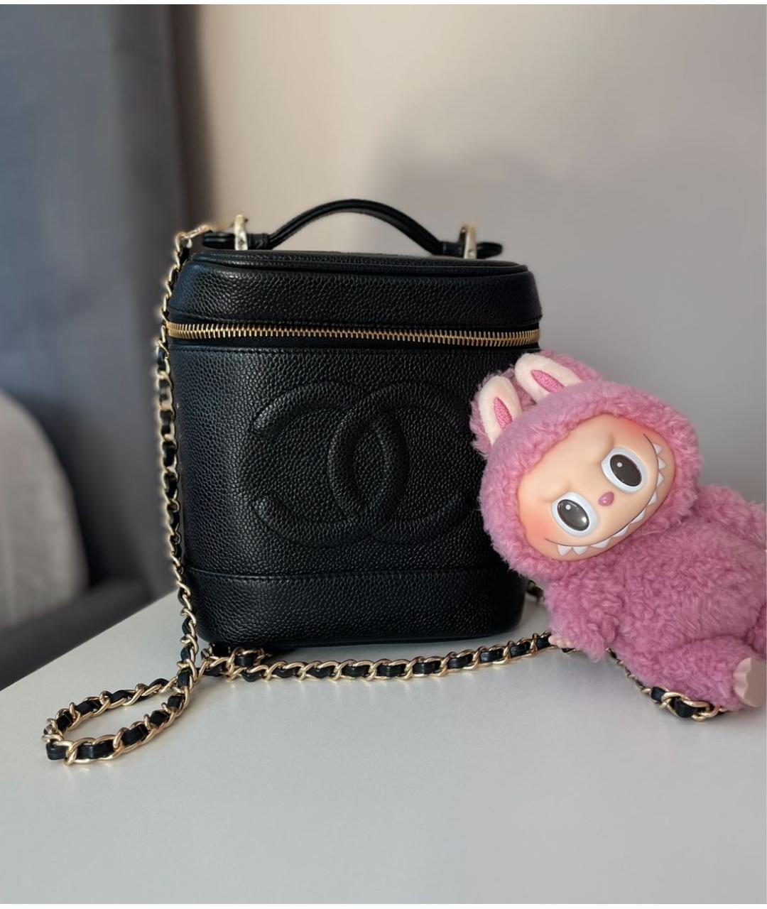 CHANEL Черная кожаная сумка с короткими ручками, фото 3