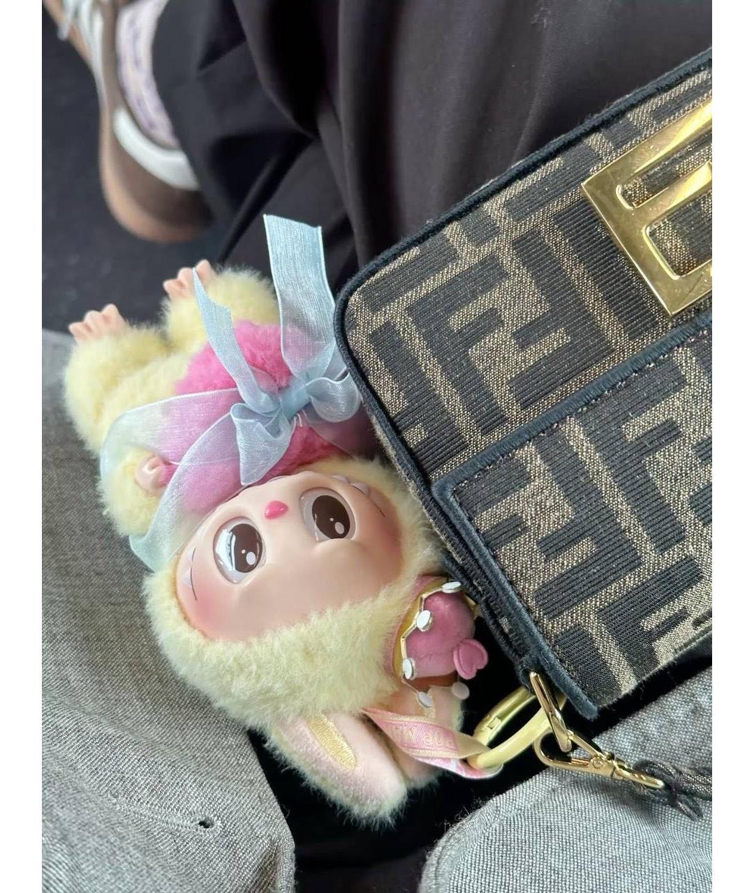 Labubu Желтый брелок, фото 7