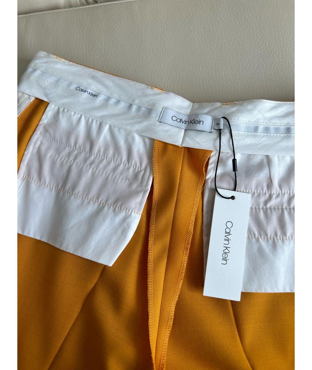 CALVIN KLEIN Горчичные шелковые прямые брюки, фото 5