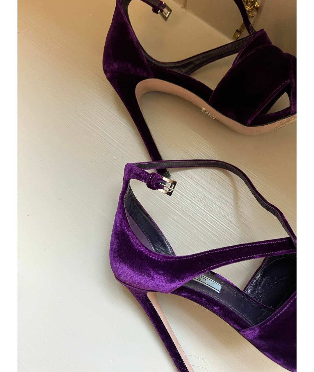 PRADA Фиолетовые бархатные босоножки, фото 5