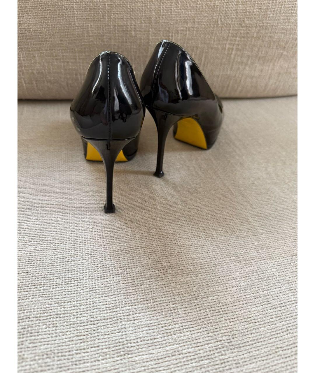 SAINT LAURENT Черные туфли из лакированной кожи, фото 8