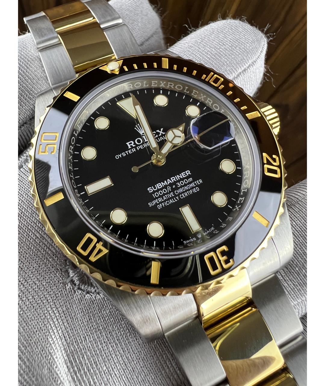 ROLEX Черные часы из желтого золота, фото 4