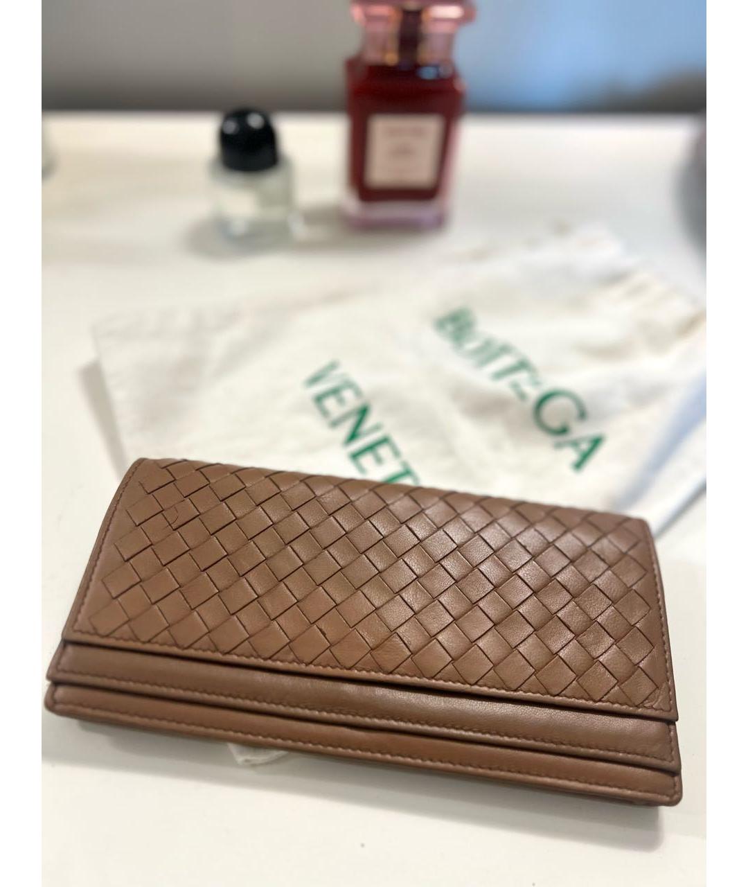 BOTTEGA VENETA Коричневый кожаный кошелек, фото 9