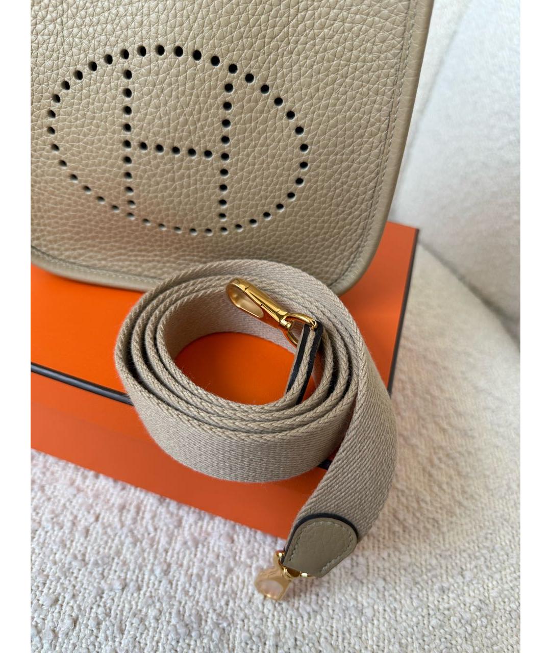 HERMES Бежевая кожаная сумка через плечо, фото 4