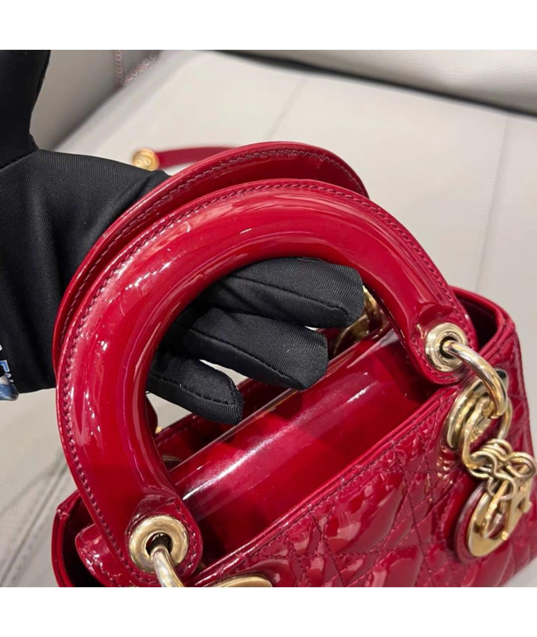 CHRISTIAN DIOR Красная сумка с короткими ручками из лакированной кожи, фото 7