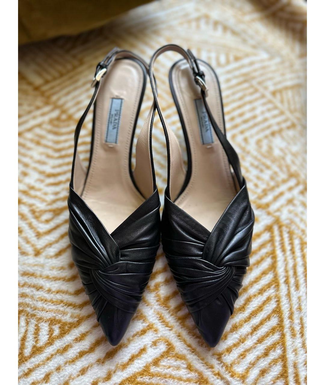 PRADA Черные кожаные лодочки на низком каблуке, фото 2