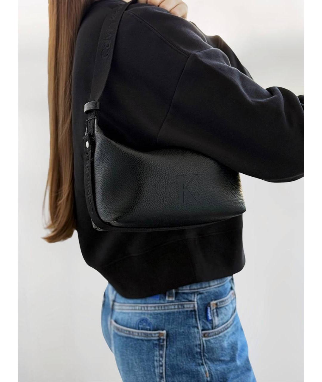 CALVIN KLEIN Черная сумка с короткими ручками из искусственной кожи, фото 7