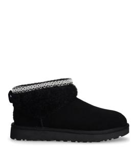 UGG AUSTRALIA Ботинки