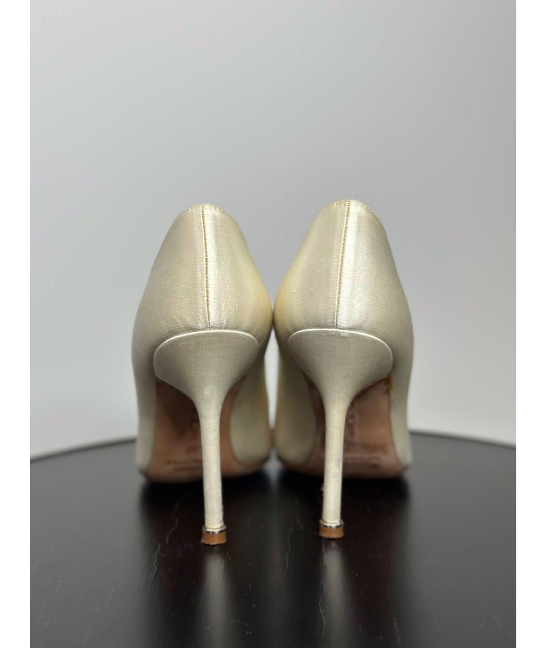 MANOLO BLAHNIK Белые текстильные туфли, фото 4