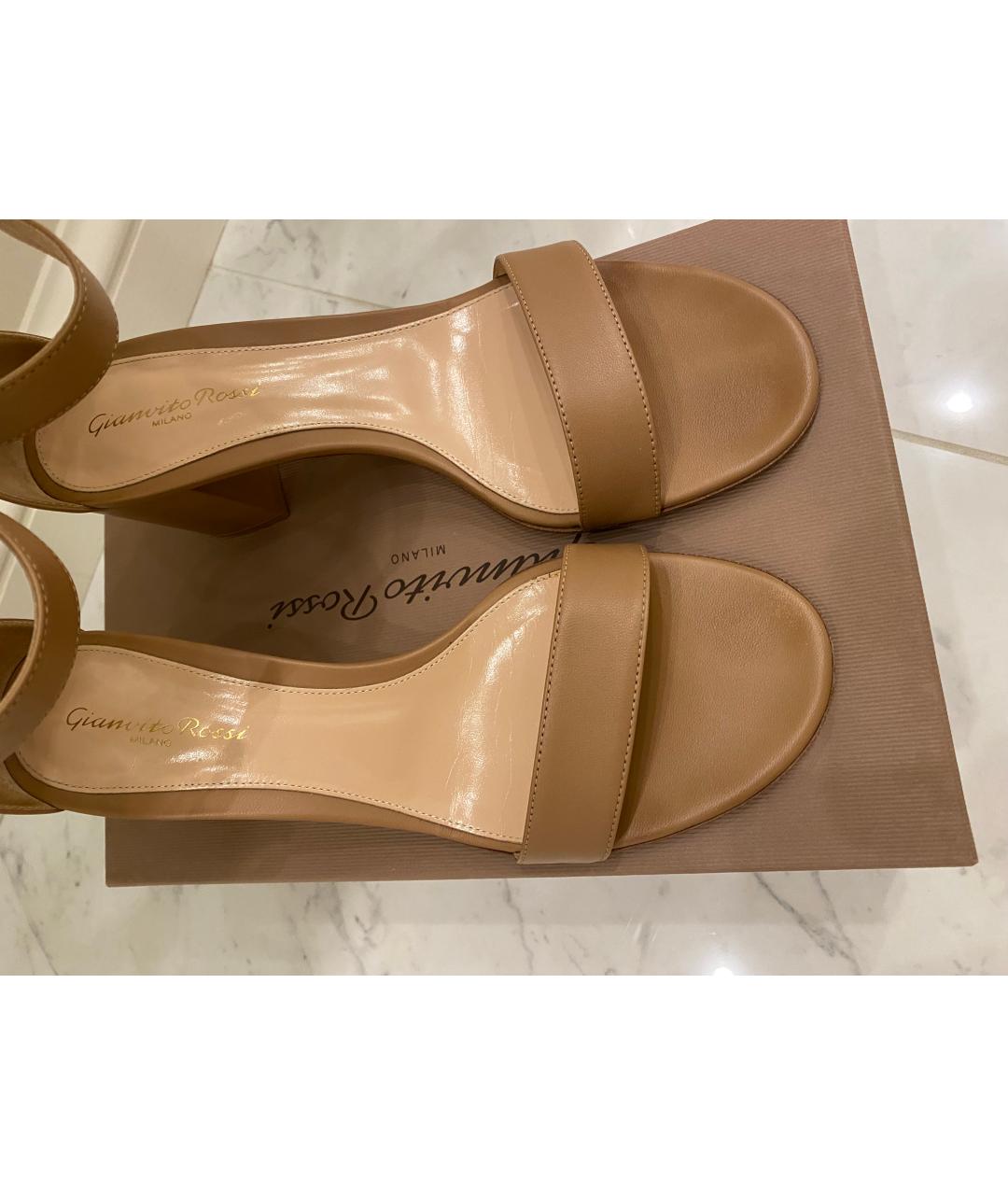 GIANVITO ROSSI Бежевые кожаные босоножки, фото 2