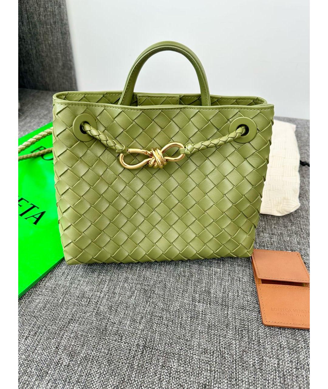 BOTTEGA VENETA Салатовая кожаная сумка с короткими ручками, фото 2