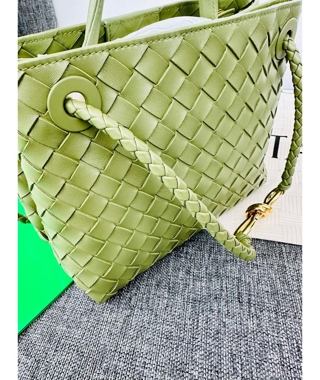 BOTTEGA VENETA Салатовая кожаная сумка с короткими ручками, фото 6