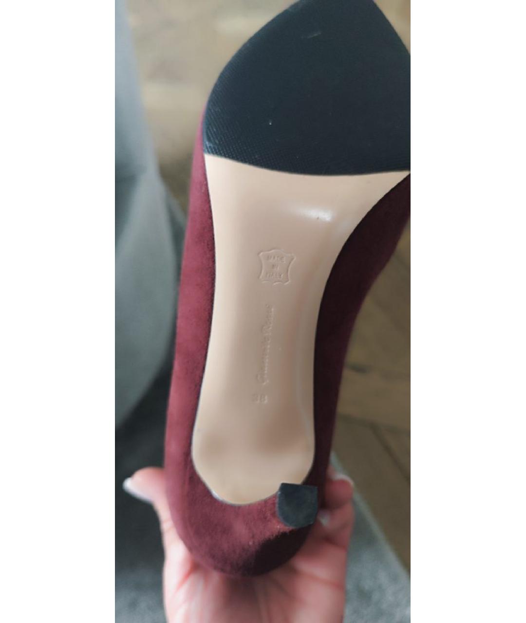 GIANVITO ROSSI Бордовые замшевые туфли, фото 6