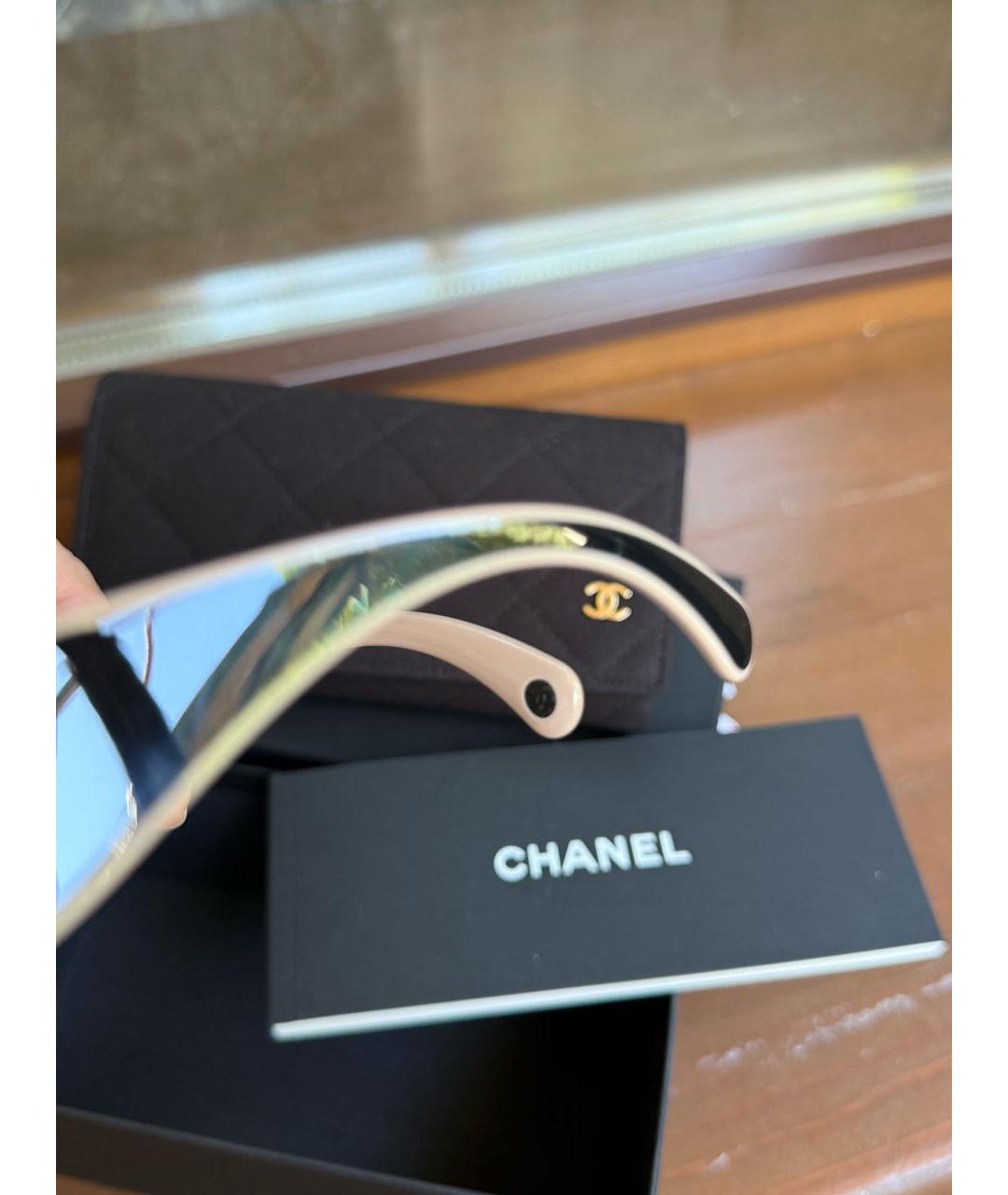 CHANEL Бежевые пластиковые солнцезащитные очки, фото 3