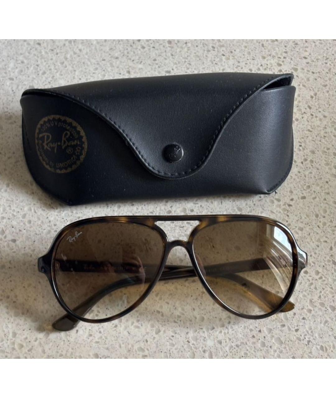 RAY BAN Коричневые пластиковые солнцезащитные очки, фото 4