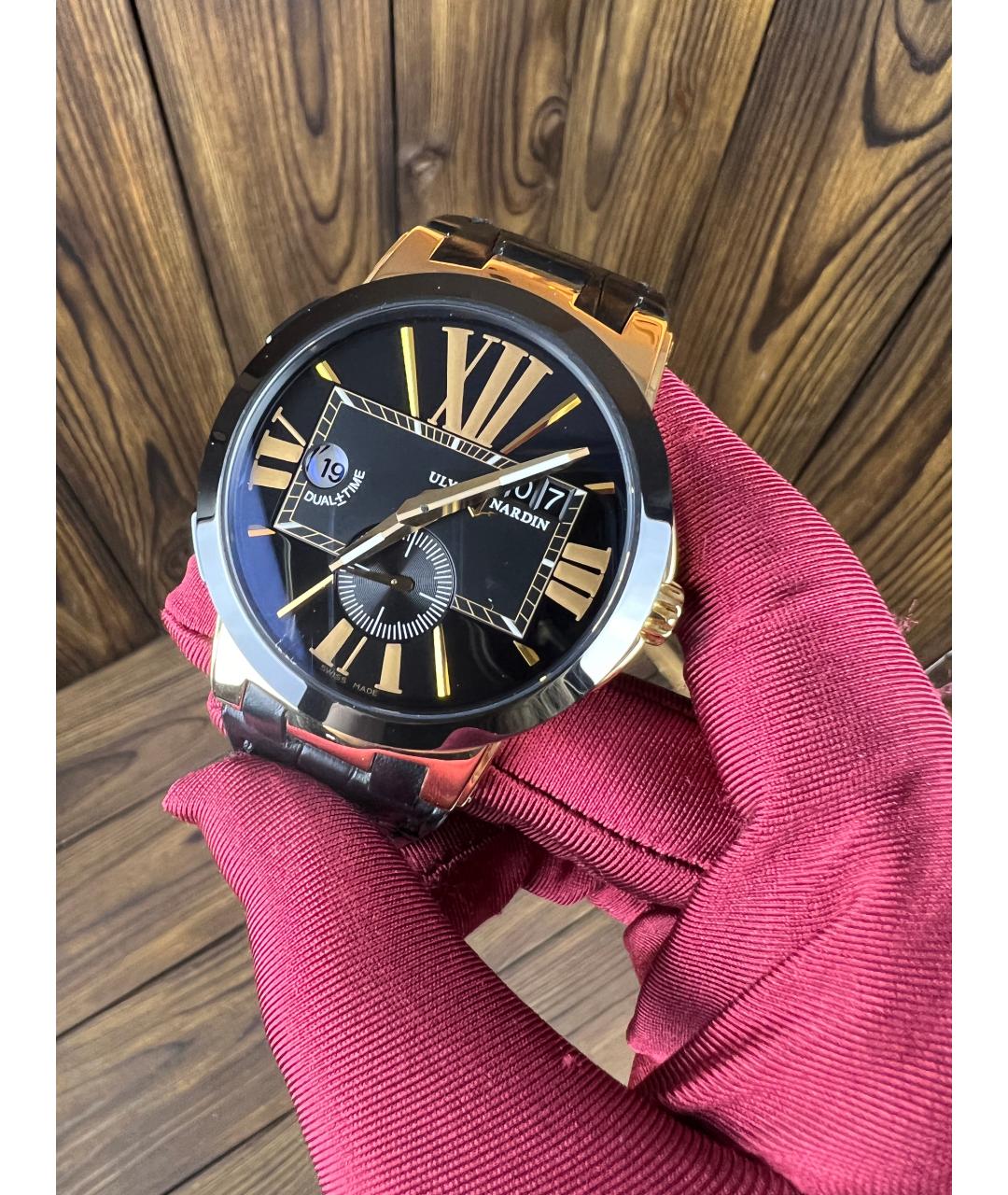 Ulysse Nardin Черные часы из розового золота, фото 2