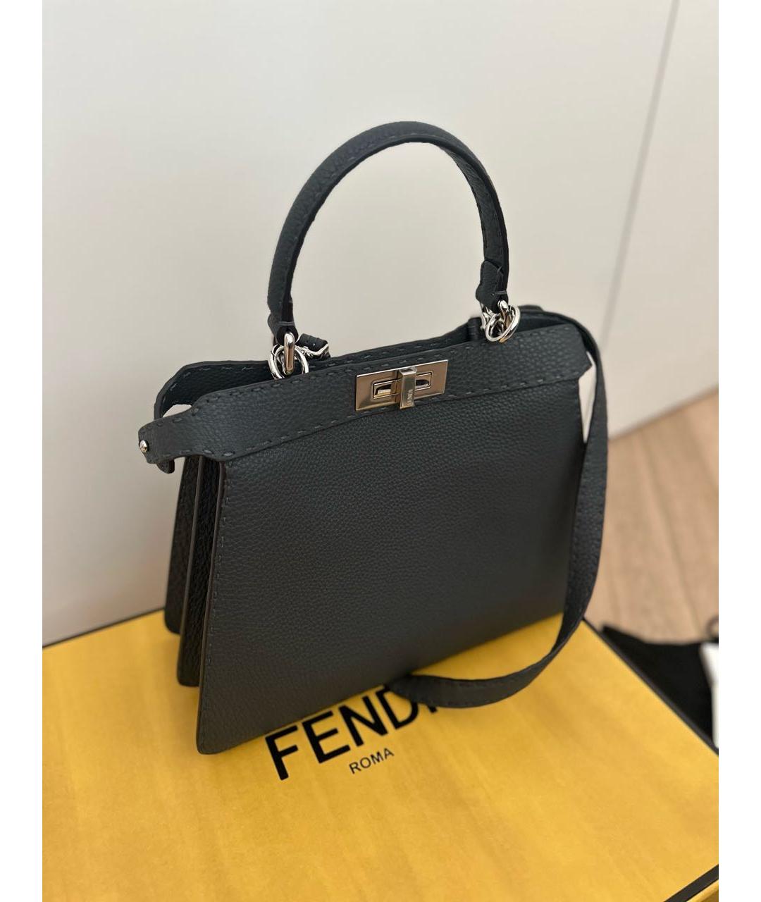 FENDI Антрацитовая кожаная сумка с короткими ручками, фото 2