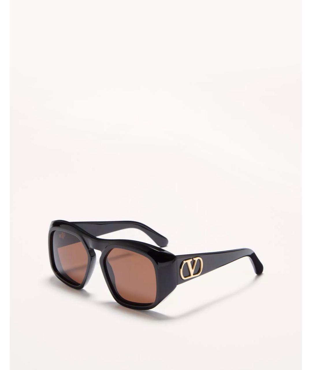 VALENTINO Черные пластиковые солнцезащитные очки, фото 2
