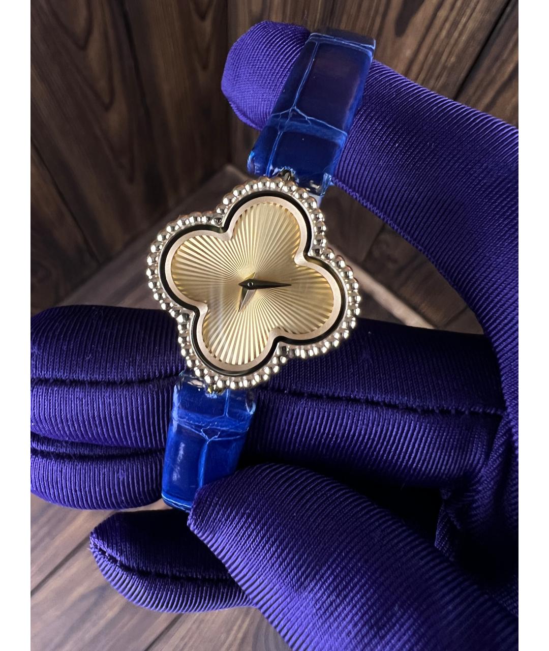 VAN CLEEF & ARPELS Темно-синие часы из желтого золота, фото 3