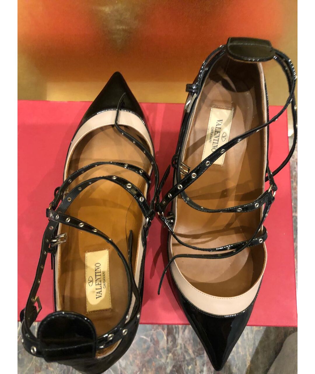 VALENTINO GARAVANI Черные туфли из лакированной кожи, фото 7