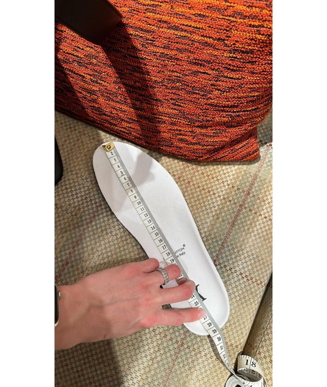 LOUIS VUITTON Белые кожаные низкие кроссовки / кеды, фото 8