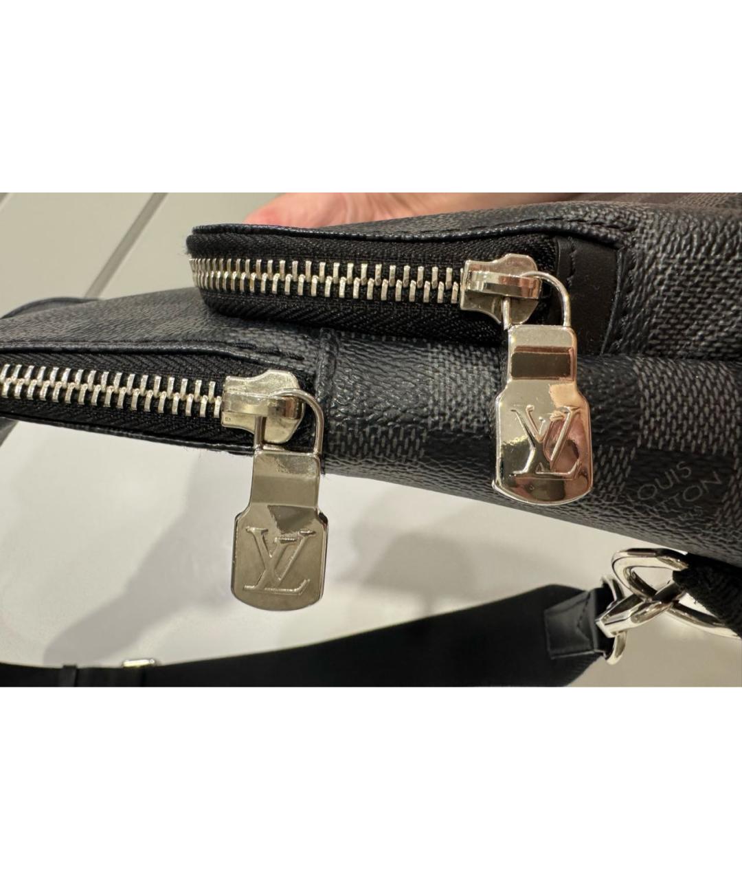 LOUIS VUITTON Антрацитовая кожаная сумка на плечо, фото 2