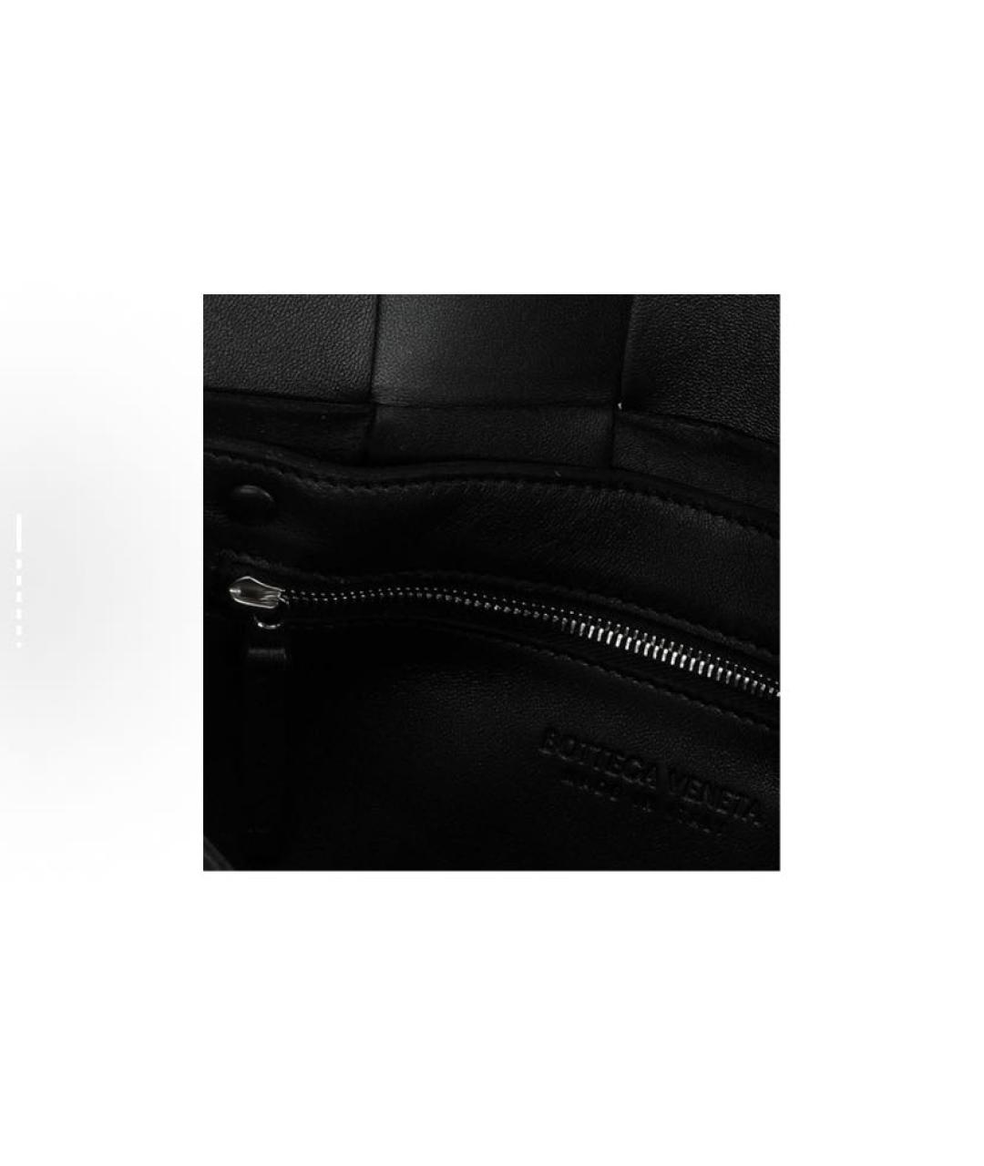 BOTTEGA VENETA Черная кожаная сумка на плечо, фото 4