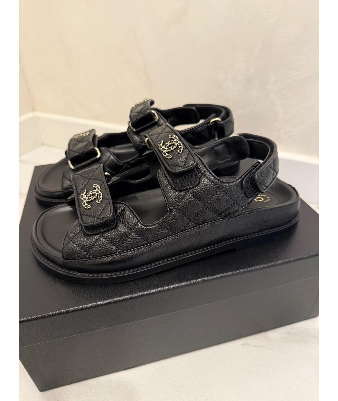 CHANEL Черные кожаные сандалии, фото 5