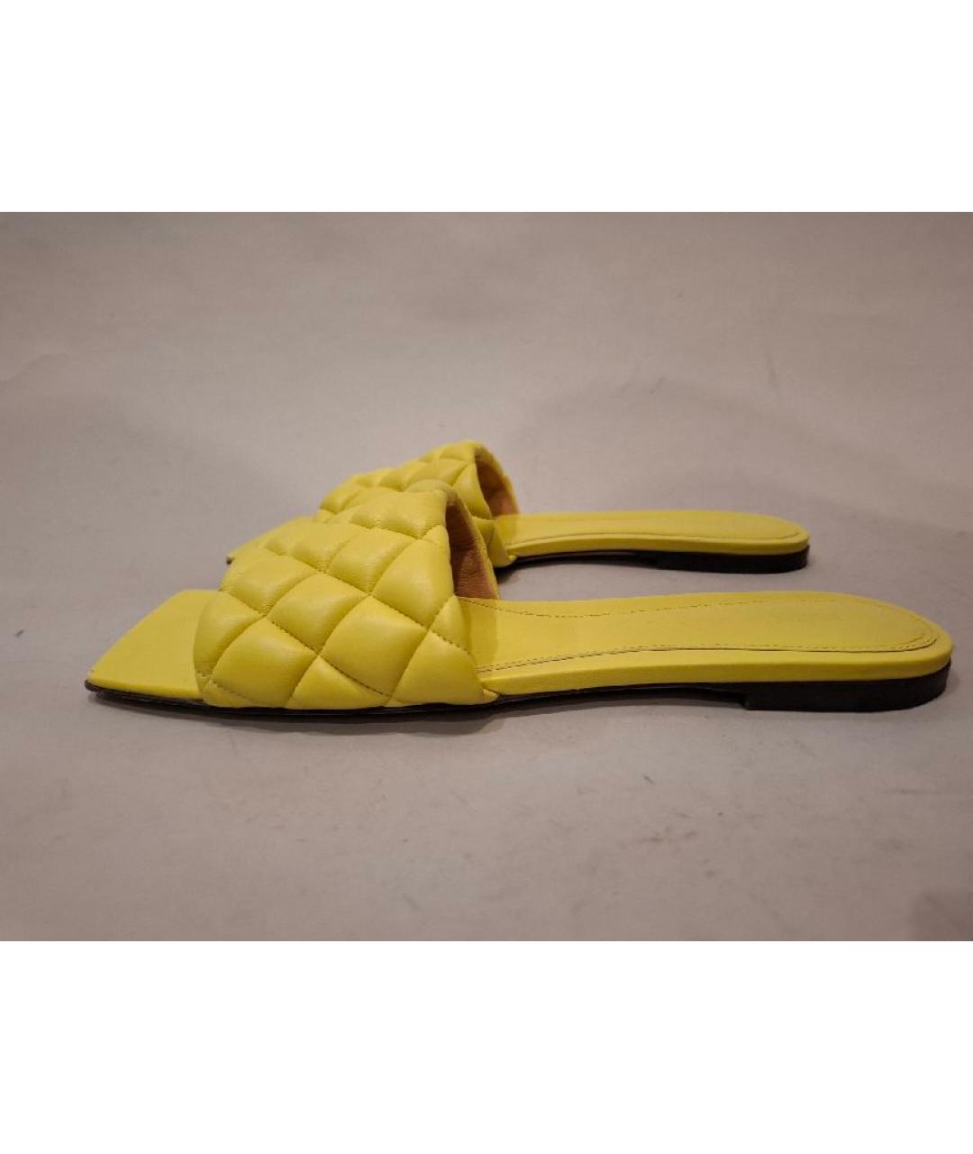 BOTTEGA VENETA Желтые кожаные шлепанцы, фото 5
