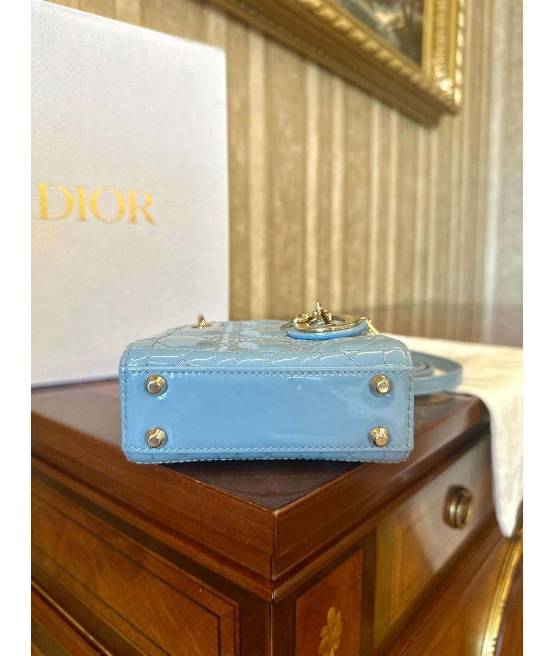 CHRISTIAN DIOR Голубая сумка с короткими ручками из лакированной кожи, фото 8