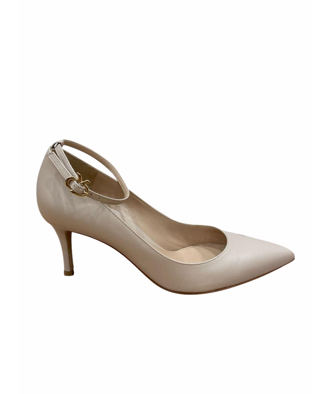 GIANVITO ROSSI Бежевые кожаные туфли, фото 1