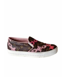 LOUIS VUITTON Слипоны