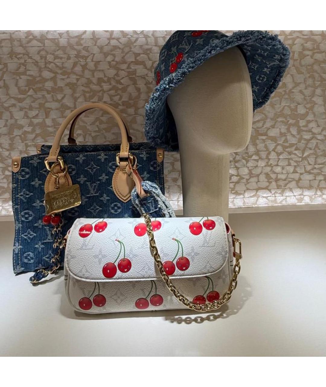 LOUIS VUITTON Белая сумка через плечо, фото 2