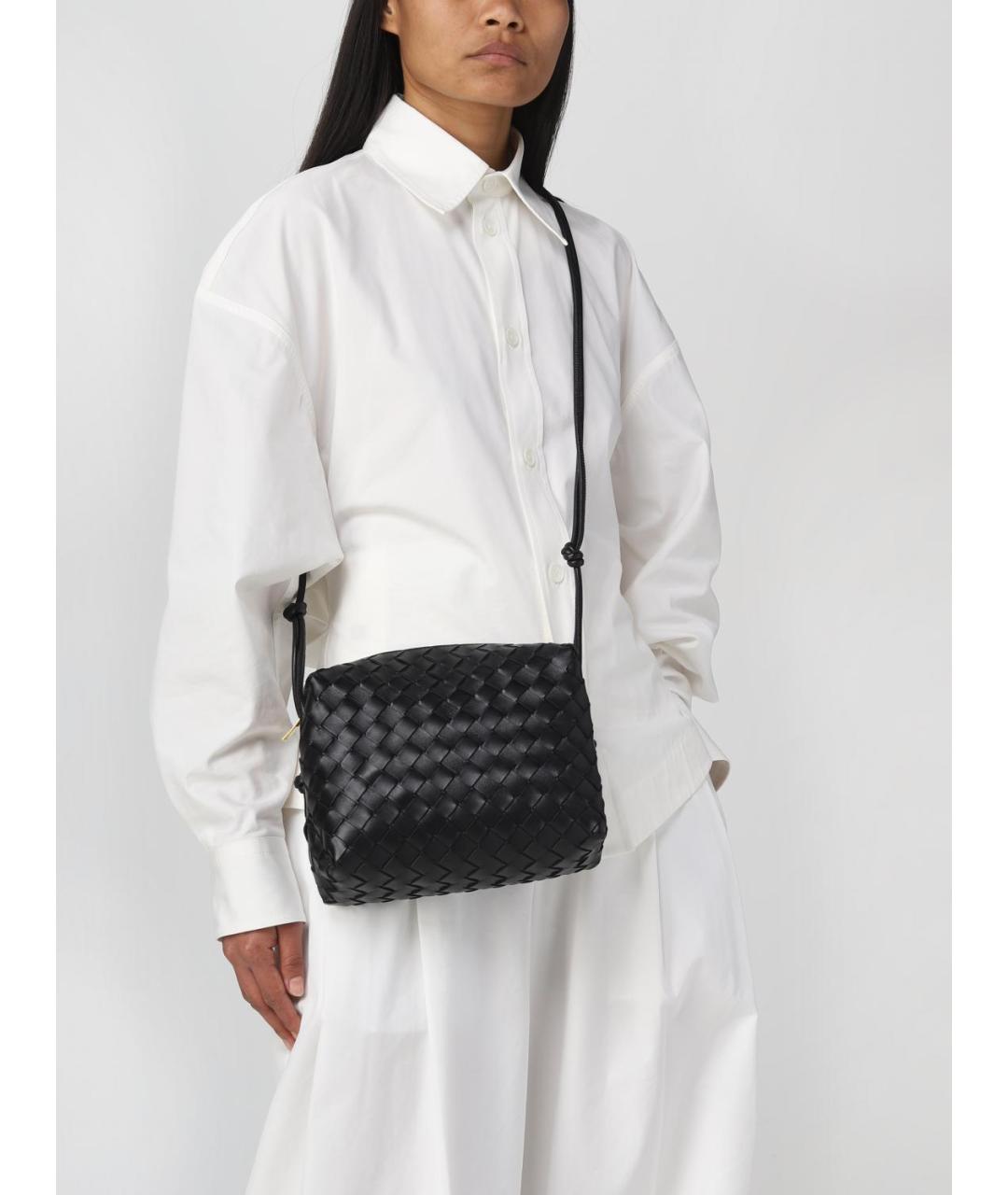 BOTTEGA VENETA Черная кожаная сумка через плечо, фото 2