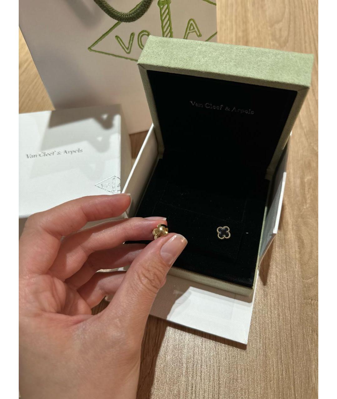 VAN CLEEF & ARPELS Черные серьги из желтого золота, фото 4