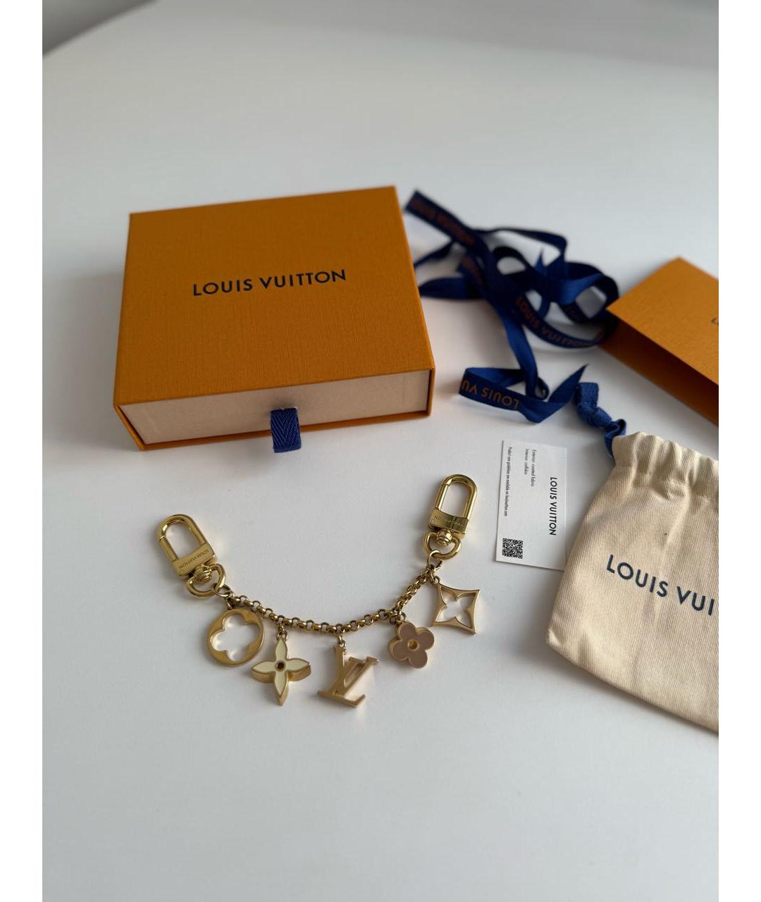 LOUIS VUITTON Золотой брелок, фото 2