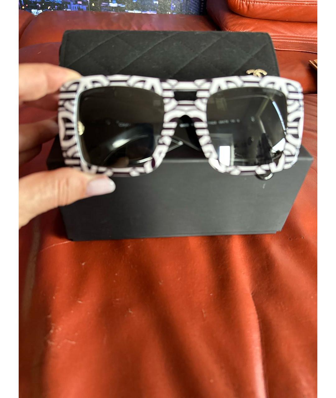 CHANEL Белые пластиковые солнцезащитные очки, фото 2