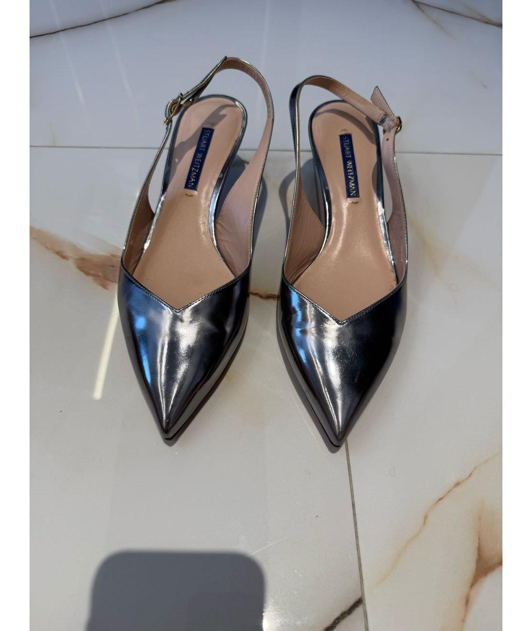 STUART WEITZMAN Серебряные кожаные лодочки на низком каблуке, фото 2
