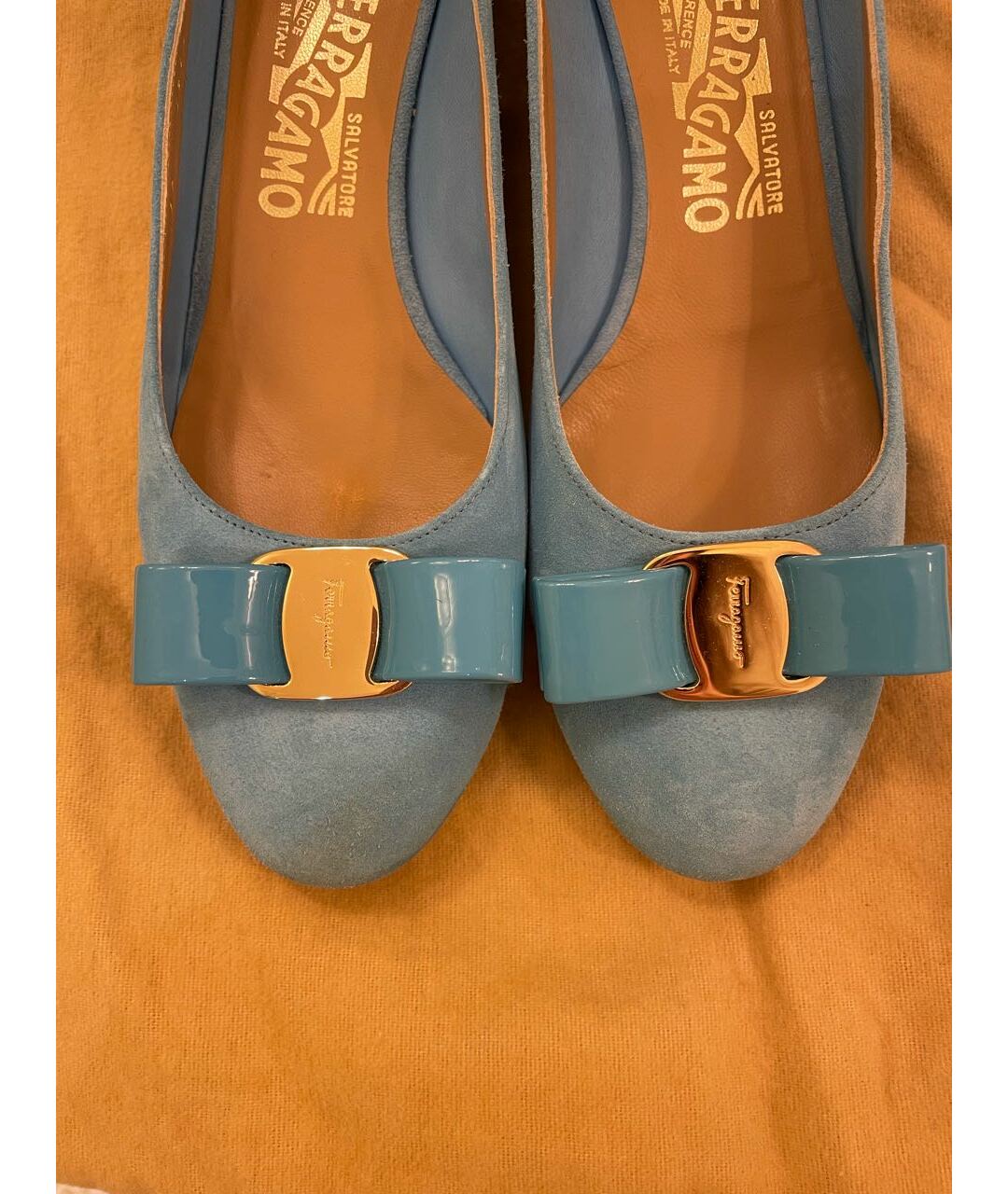 SALVATORE FERRAGAMO Голубые замшевые туфли, фото 5