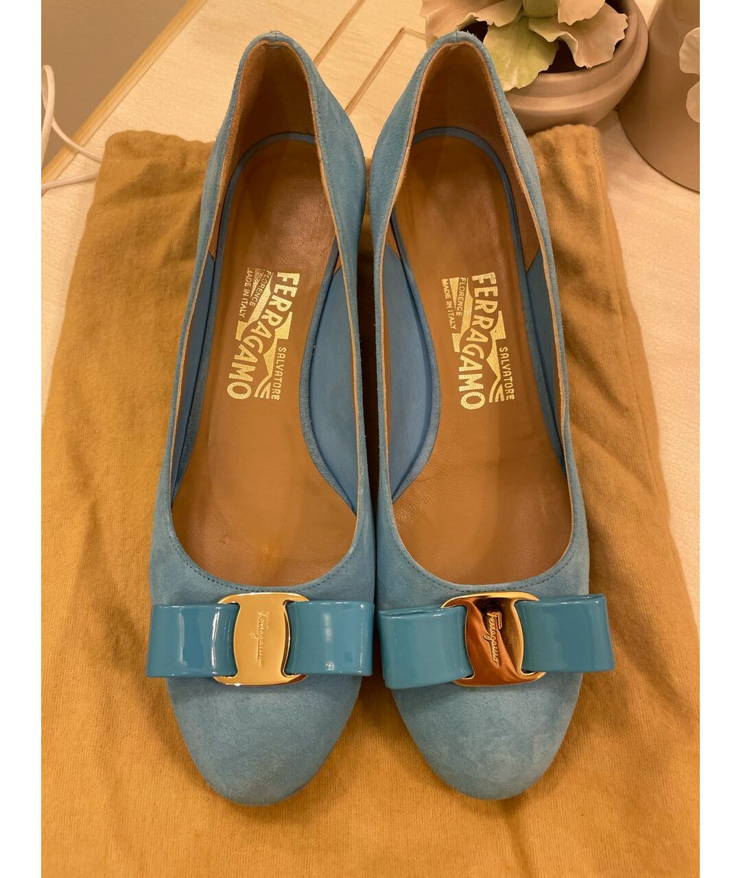 SALVATORE FERRAGAMO Голубые замшевые туфли, фото 2