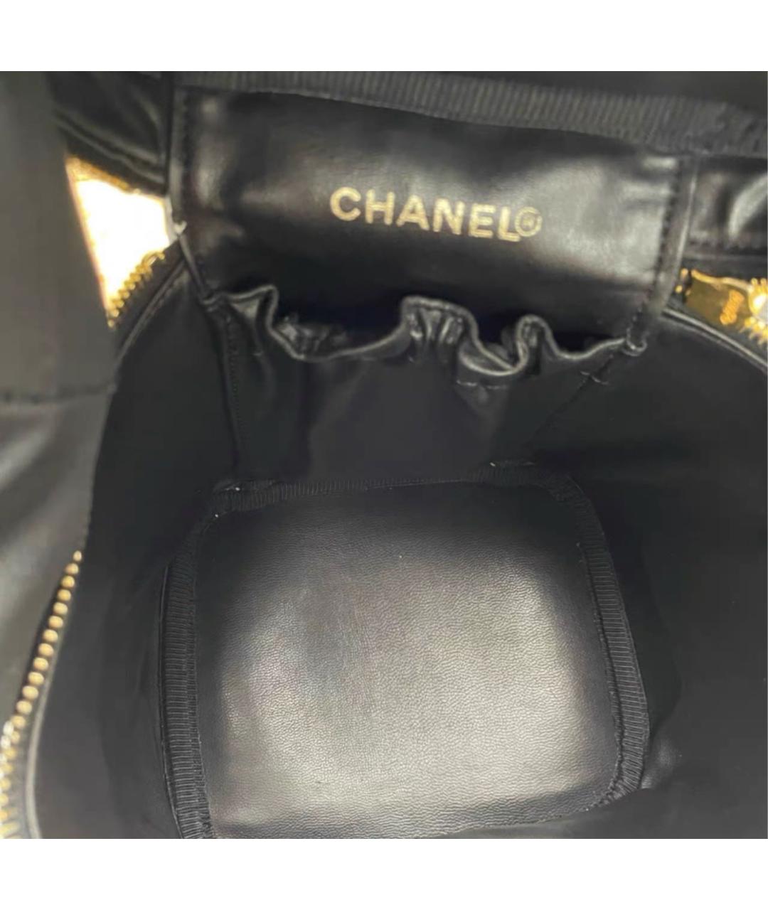 CHANEL Черная кожаная сумка с короткими ручками, фото 6