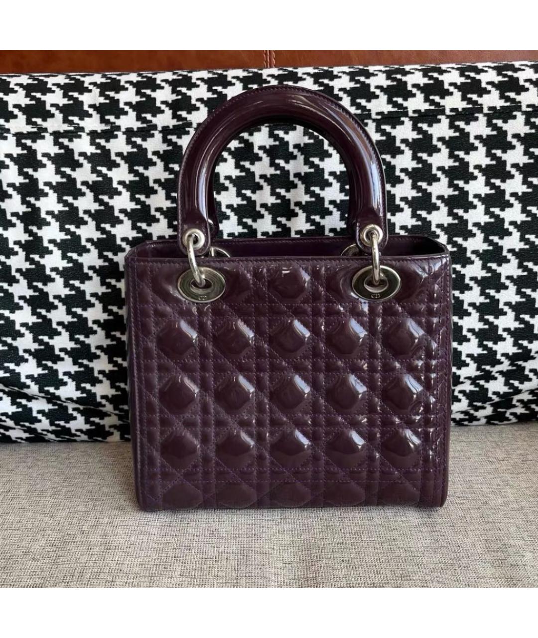 CHRISTIAN DIOR Фиолетовая сумка с короткими ручками из лакированной кожи, фото 3