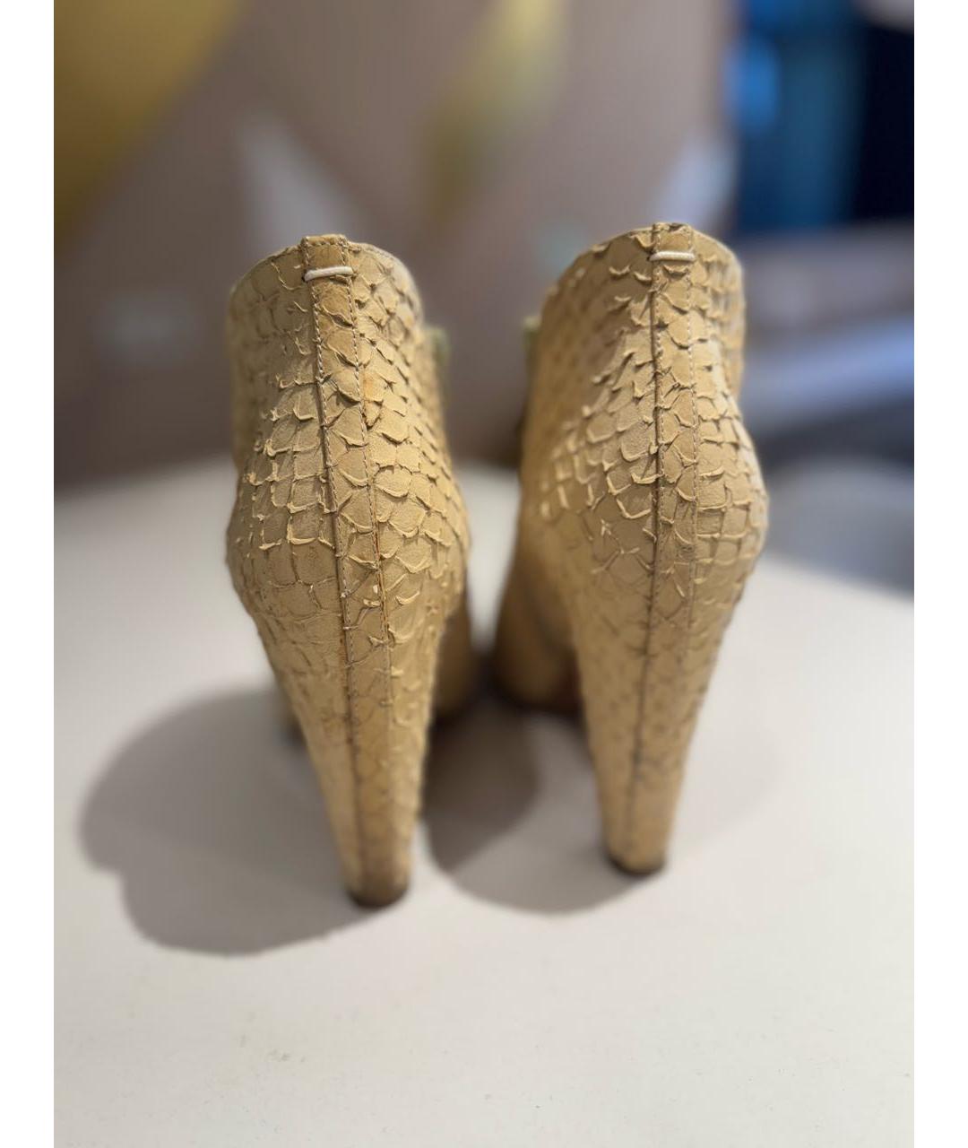 MAISON MARGIELA Бежевые ботильоны из экзотической кожи, фото 4