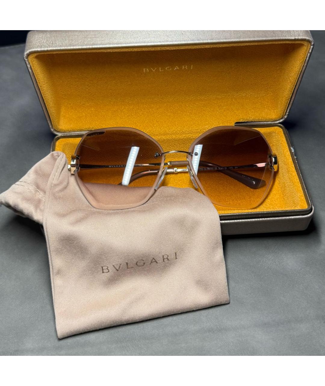 BVLGARI Бежевые металлические солнцезащитные очки, фото 3