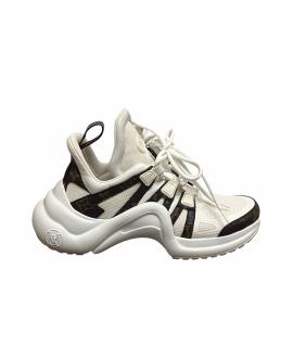 LOUIS VUITTON Кроссовки