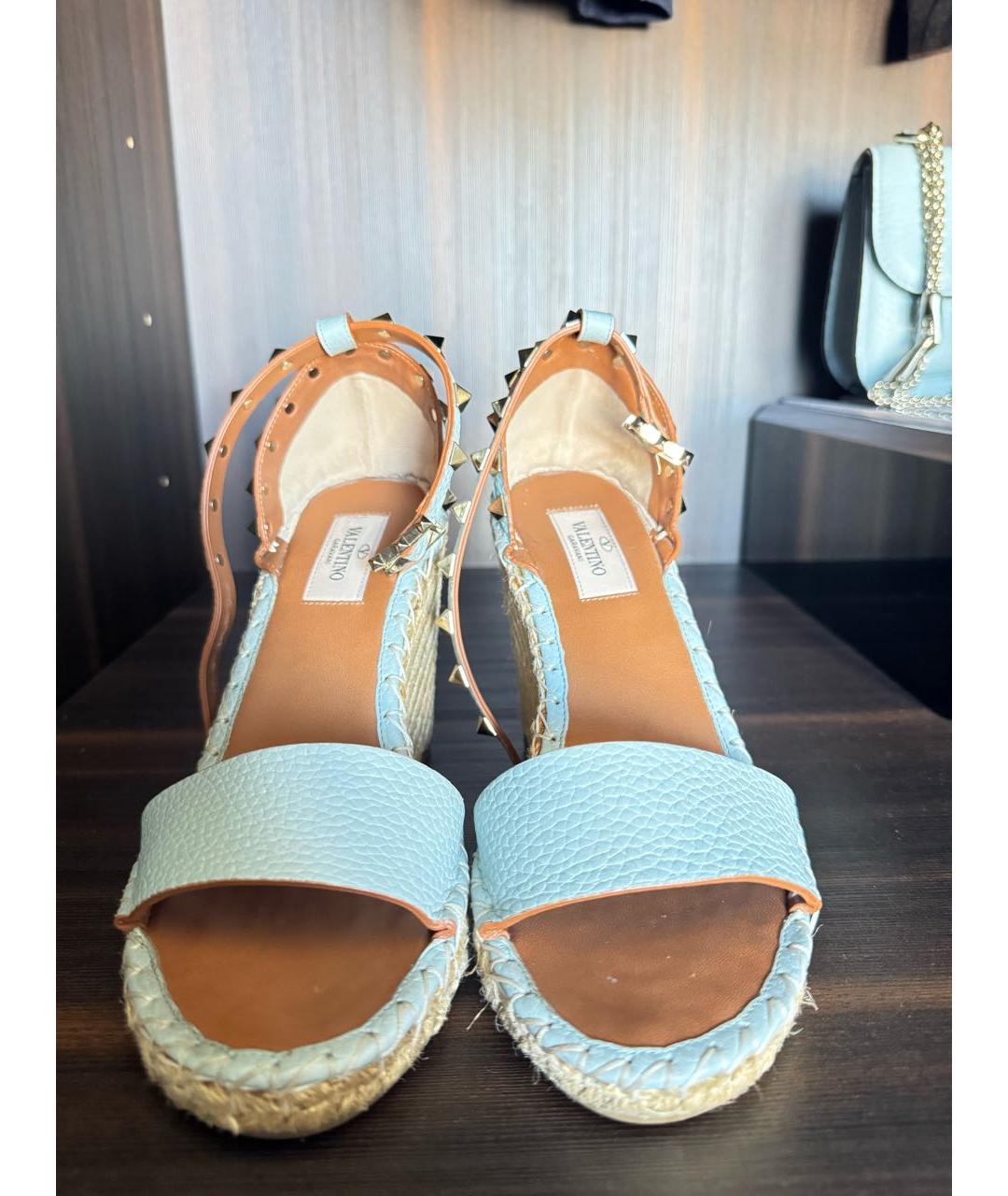 VALENTINO Голубые кожаные босоножки, фото 2