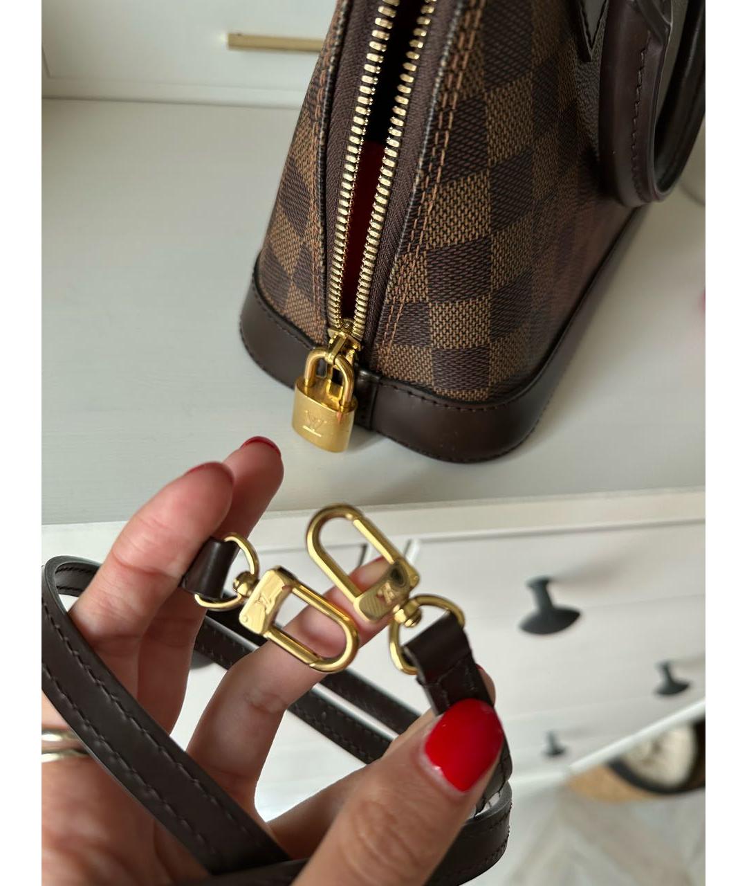 LOUIS VUITTON Коричневая сумка с короткими ручками, фото 5